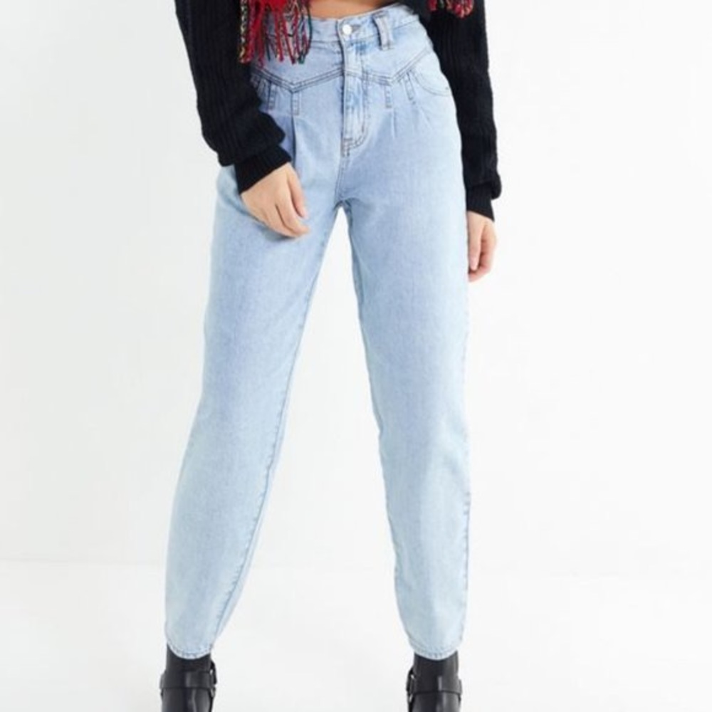BDG size 24 light wash high-rise pleated mom jeans
